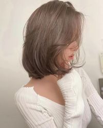 -诗悦发型SALON·圣罗兰店