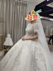 -不晚国际婚纱礼服