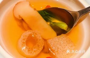 Spring Water Songshu Stewed with Bamboo Fungus