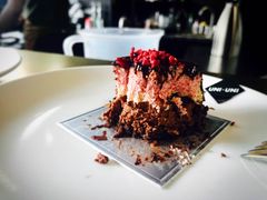 -UNI UNI(环亚凯瑟琳店)