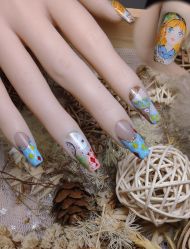 -花岐款式专研健康美甲沙龙