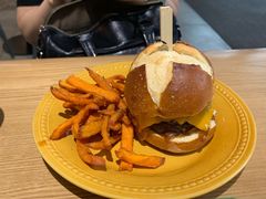 -HELLO 27 意面·沙拉·帕尼尼