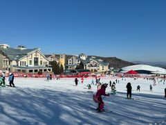 -亚布力新体委滑雪场