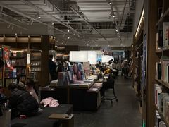 -茑屋书店(天目里店)