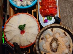 -老牌坊云南鱼豆花火锅(哈西万达店)