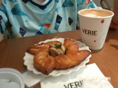 -VERIE BAKEHOUSE