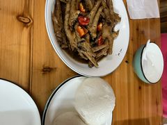 -芦茨金富饭庄·25年老字号·专做稻草鸡