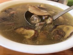 松茸炖鸡-翕庐小苑