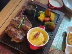 -豪客来牛排(重庆三峡广场步行街1704店)