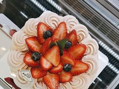 -花花卷卷·鲜食蛋糕(静安久光百货店)