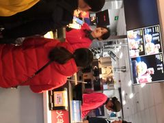-麦当劳(汉口火车站候车室店)