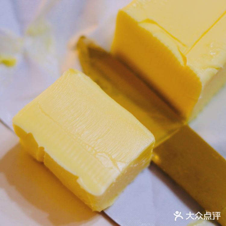 总统黄油 VS 安佳黄油