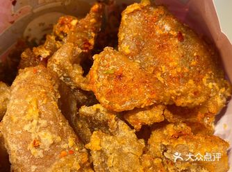 · 店名:宫啦啦蒜香炸鸡(步步高星城天地店)