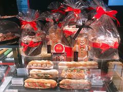 -Salon de The de Joel Robuchon(外滩18号店)
