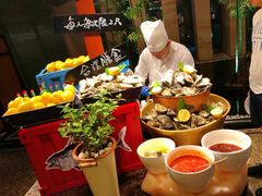 -松山湖凯悦酒店·Café自助餐厅·周末火舞秀表演