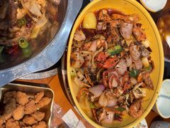 -休记光头香辣蟹干锅(绵竹店)