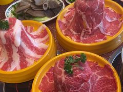 -四囍码头海鲜烧烤自助火锅(外滩南京东路悦荟广场店)