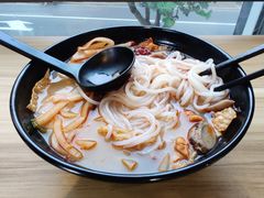 -小蛮妞家螺蛳粉(凯旋路店)