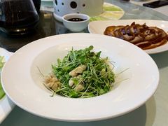 香椿苗拌桃仁-宏宴·新京菜(望京店)