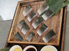 -围炉肉舍•炭烤活鳗•丹东海鲜烤肉(步行街店)