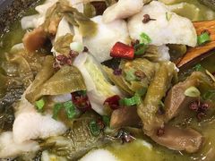 -周鱼小馆石锅酸菜鱼(活力汇店)