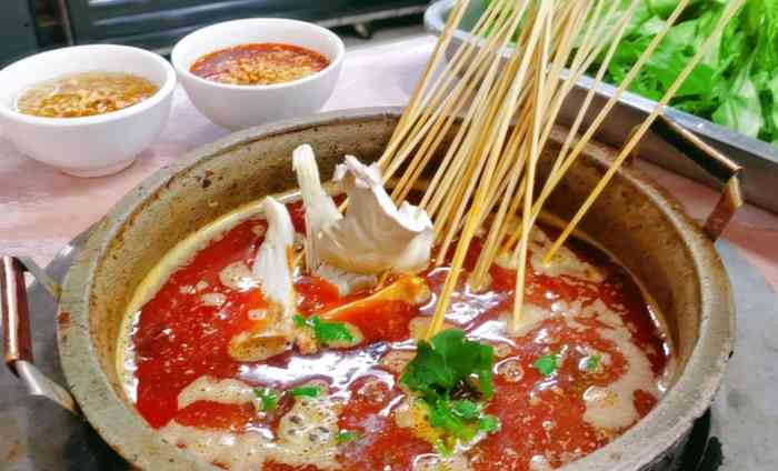 四川乐山大佛长春泥锅涮串(四分局店)-"还是那个牌匾,还是那家老店.