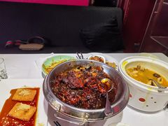 -铜锣湾·有麝自然香(渝北财富中心店)