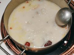 -洪氏嗨捞·猪肚鸡火锅(阳光天地店)