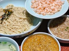 -裕兴记•蟹黄面馆(人民广场店)