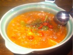酸汤肥牛&nbsp;里面有用酸包菜打底-粗茶淡饭·隐庐私厨(东亭店)