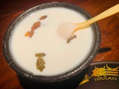 新疆手工老酸奶-楼兰新疆主题餐厅(悠方店)