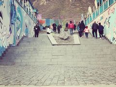 -百里峡七彩艺术小镇