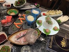 -捞王锅物料理(上海世茂广场店)