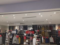 -日月光中心广场
