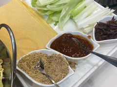 煎饼卷大葱-巨鼎谭家菜(普照寺路店)