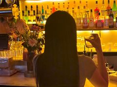-Mx.cocktail bar