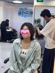 -V7 HAIR SALON