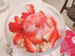 草莓甜心优酪雪-满记甜品(优客百盛店)