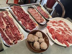 -金龙大四喜牛肉火锅