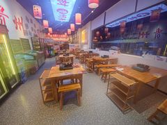 -黔二妞地摊火锅(龙华清湖店)