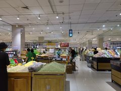-任丘市信誉楼商厦