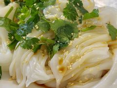 粤西拍蒜捞粉-荣粤酒家·融合粤菜
