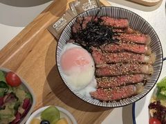招牌牛排丼-橘酱餐厅