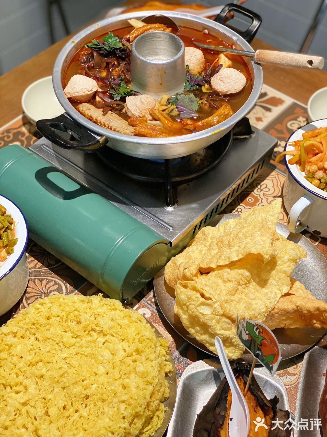 🔥【顶上头螺蛳火锅】也可以DIY红薯啦！