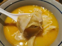 金汤黄鱼馄饨-蟹黄鱼·深夜面馆(巨鹿路店)