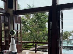 -亚龙湾喜来登·美景台大堂吧