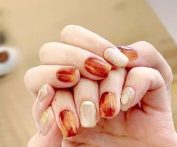 -悦指间美甲美睫