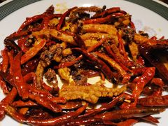 老干妈煸鱿鱼-吕氏疙瘩汤·私家菜馆(慈云寺店)