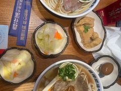 -鑫花溪牛肉米粉(东环大润发店)
