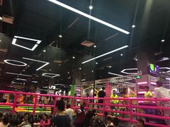 -酷跳蹦床主题公园(万胜广场店)